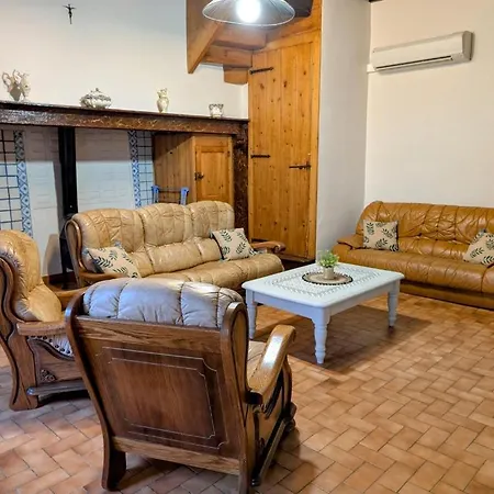 La Ferme Des Pierrettes בית נופש