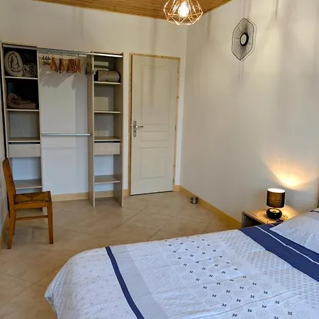 Feriehus La Ferme Des Pierrettes *