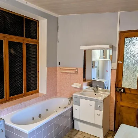 La Ferme Des Pierrettes בית נופש *