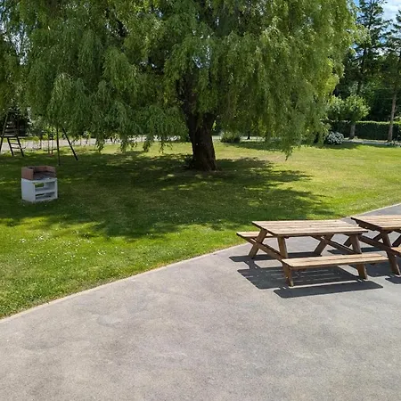 La Ferme Des Pierrettes בית נופש Menneville